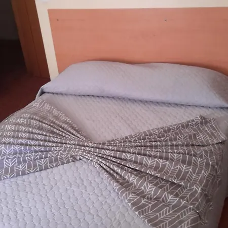 Πανσιόν Perola Da Baixa