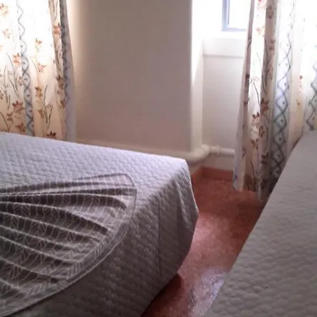 Perola Da Baixa Guest house 2*